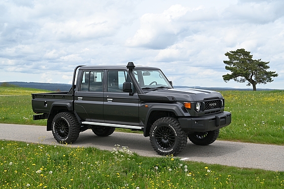 Land Cruiser GRJ79 Double Cab mit Nestle Umbau von Toyota- und Offroad-Nestle in Dornstetten